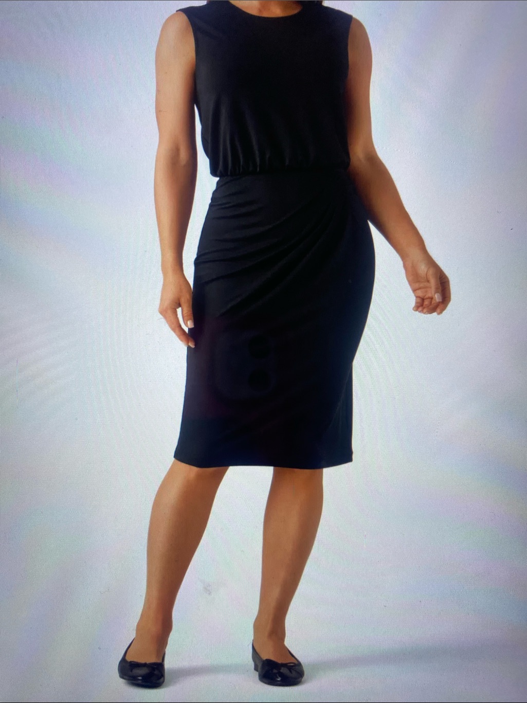 Medium. Halara Round Neck Sleeveless Keyhole Back Midi Dress